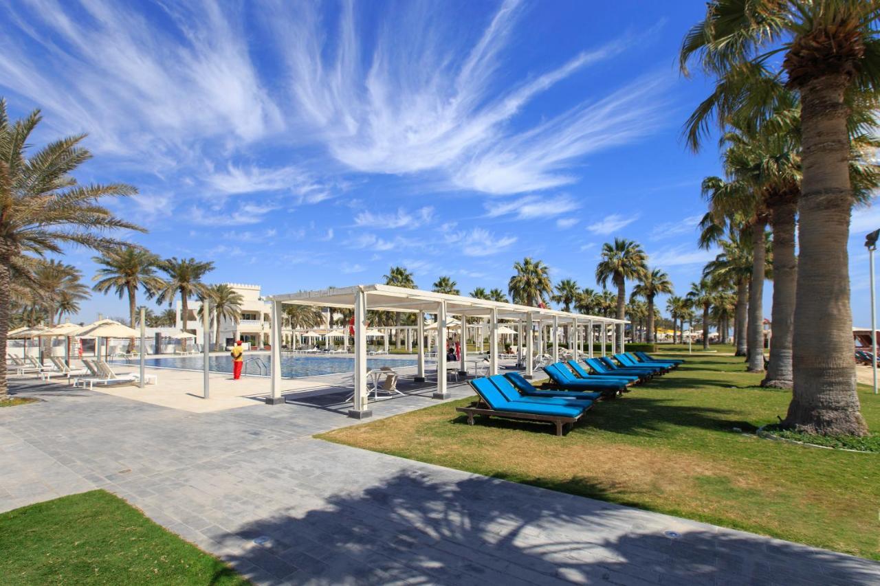 شاطئ سيلين,من منتجعات مروب مسيعيد المظهر الخارجي الصورة The swimming pool at the resort