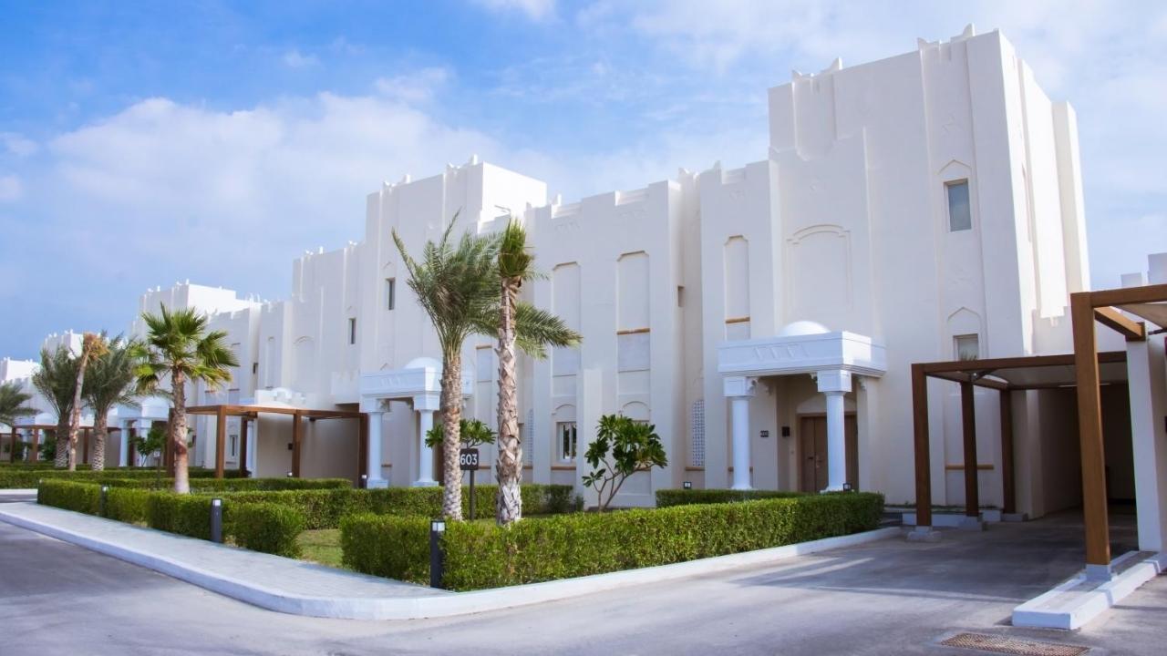 شاطئ سيلين,من منتجعات مروب مسيعيد المظهر الخارجي الصورة Residential villas in Al Reef