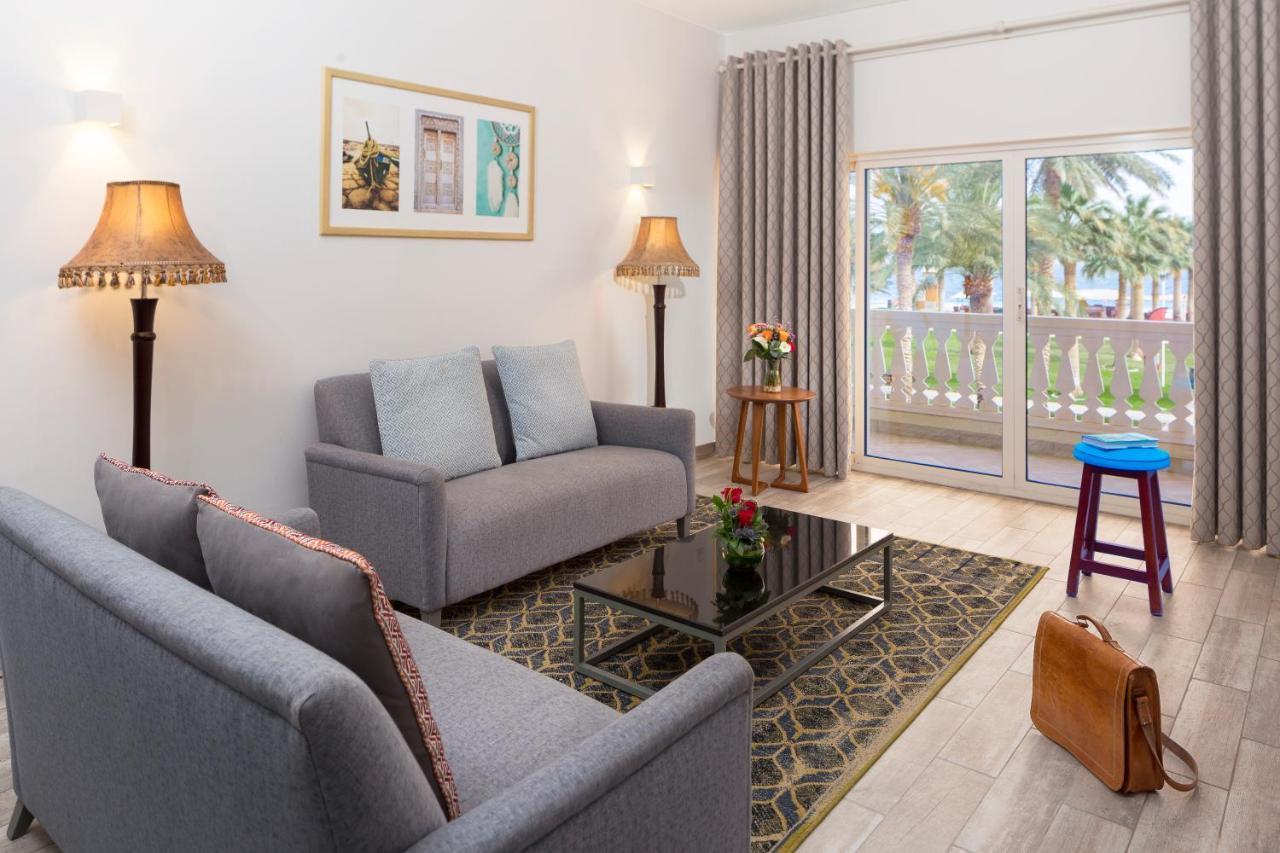 شاطئ سيلين,من منتجعات مروب مسيعيد المظهر الخارجي الصورة A living room